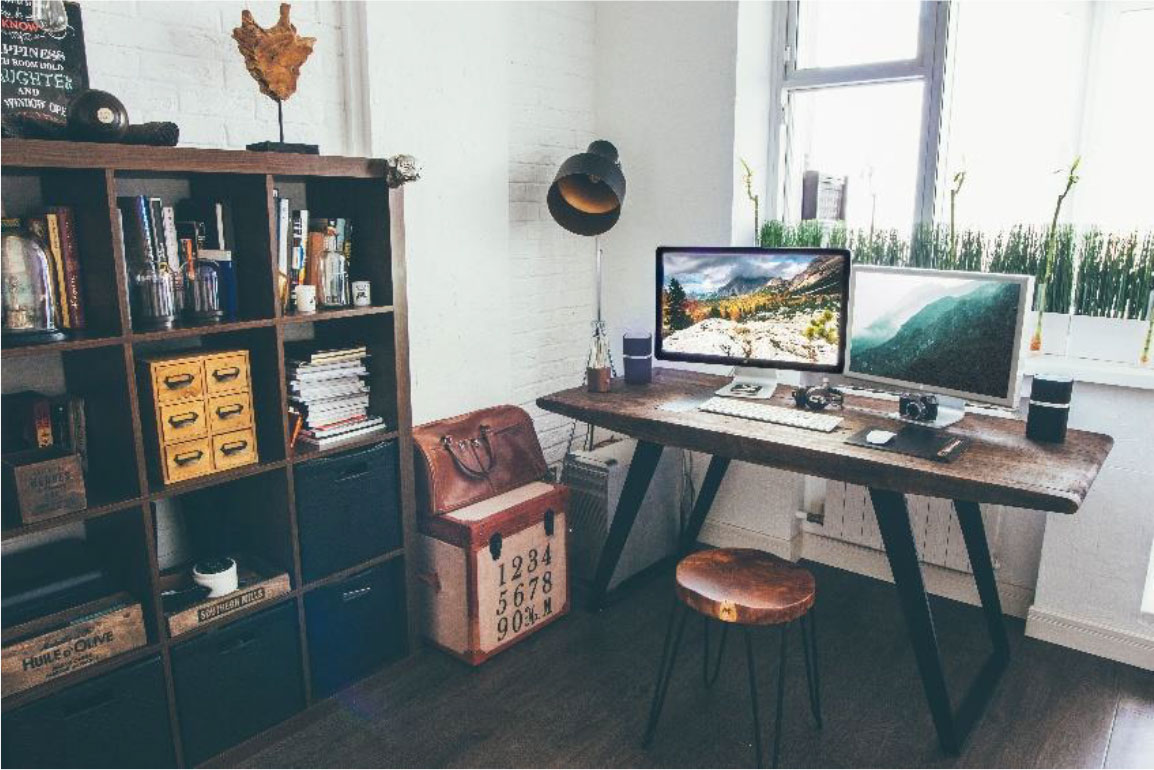 Small office setup in Paris